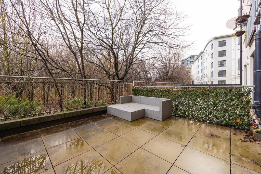 Stunning 1 Bd Flat In Lochend Park With A Patio Apartamento Edimburgo Exterior foto